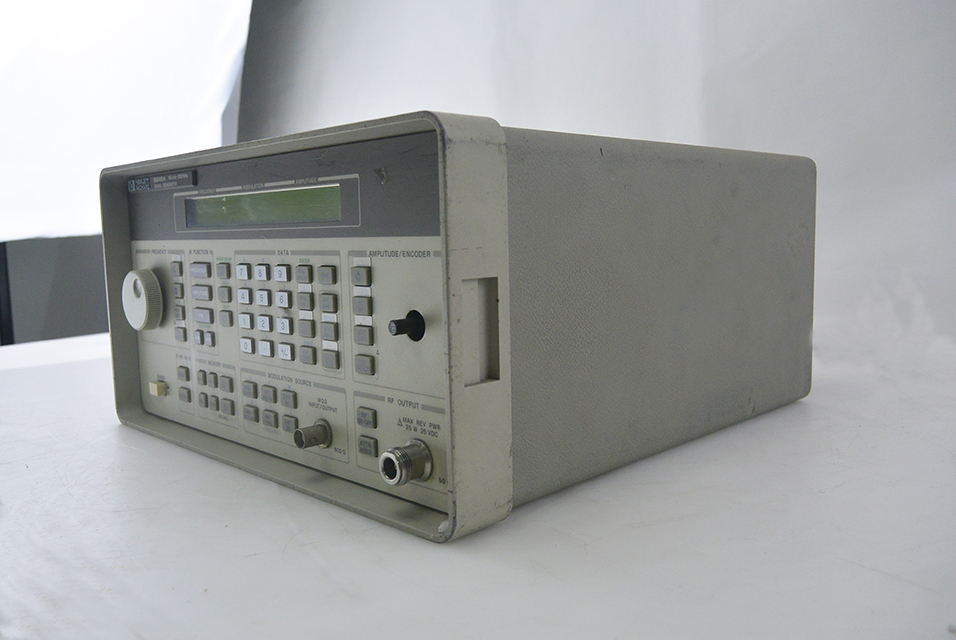 Keysight(Agilent) 8648A Synthesized RF Signal Generator Buy Keysight