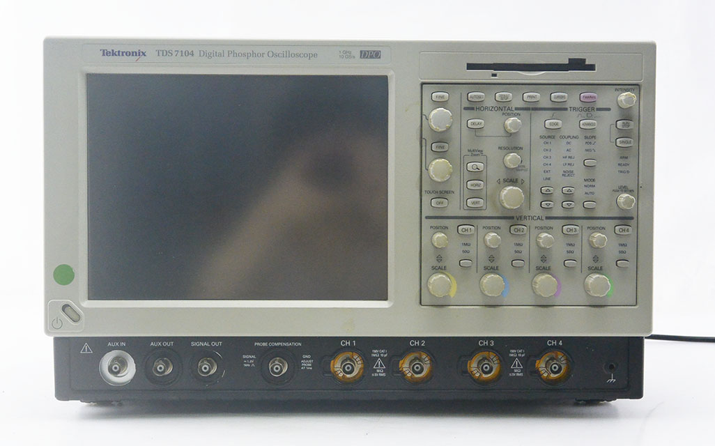 Tektronix TDS7104 Digital Oscilloscope 